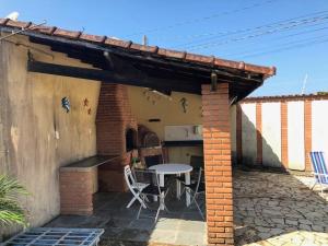 Casa de Praia com Piscina e Churrasqueira a 400m do Mar