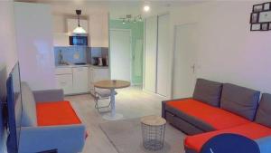 Appartements Ducastel F2 Appt : photos des chambres