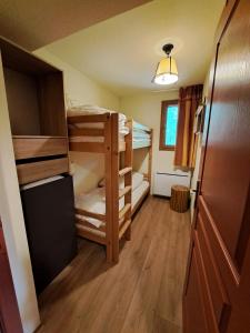 Appartements Le Corbier, T3, 4-6 pers : photos des chambres