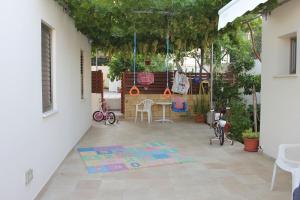 Modern spotless house with full privacy and WiFi in Aglantzia Nicosia