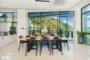 Patong Cliff Villa Phuket 12 bedroom