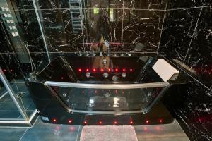 Appartements Versailles One Sauna & Jacuzzi : photos des chambres