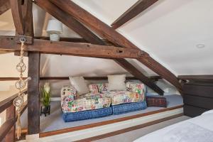 Versailles One Sauna & Jacuzzi