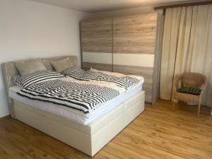 Studio 5 Minuten von Murten