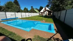 heated pool, barbecue area and full house - Neltume