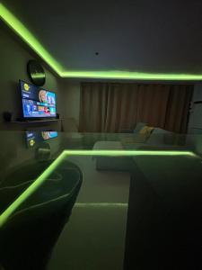 Jacuzzi House - 1-Bed & Parking - Villemomble, Paris