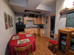Stone Ridge Chalet Bed n Breakfast
