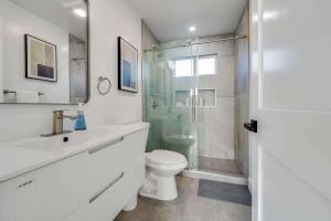 Furnished 1BR WiFi Parking Monthly Rental