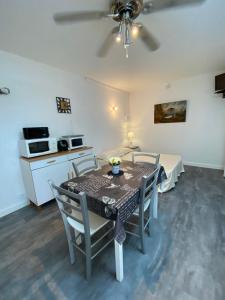 Maisons de vacances Residence LO MONACO Haut de villa, Appartements et Studios : photos des chambres