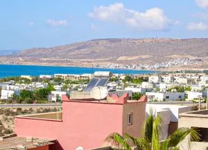 Cozy apartment Tamraght - 塔姆拉赫特乌兹达尔