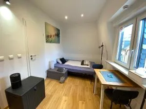 Koblenz - eigenes Bad,Küche - Wifi - Parkplatz - 2 OG - Koblenz