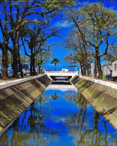 Comfortable Gonzaga Apartament - Em 1 minuto a pé tá na PRAIA Gonzaga em Santos e no Shopping Balneário, 2 ar-condicionados, portaria 24 horas, elevador, 1 vaga carro Gratís, wi-fi Grátis, enxoval Gratuito, PRAIA Santos Gonzaga, Bicicleta dispon