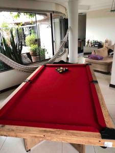 Alugo quarto em cobertura