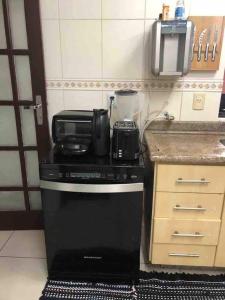 Alugo quarto em cobertura