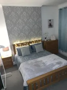 Stylish 91sqm Victoria 2 bedroom Apartment - Wick