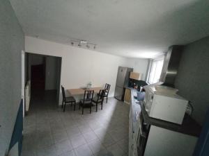 Sejours chez l'habitant Chambre a l etage : photos des chambres