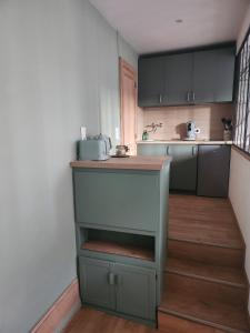 Appartements Studio Delvincourt - Rue Calme dans centre - Parking gratuit a proximite : photos des chambres
