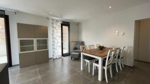 Maisons de vacances Modern apartment large terrace and beautiful view : photos des chambres