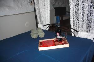 Cueva relajante con playa solitaria