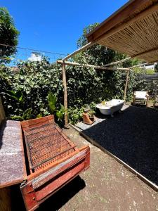 CASITA PINTORESCA EN LAS SIERRAS Y LAGO