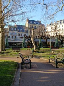 Appartements Meuble 3 etoiles - PISCINE- BALCON - TENNIS : photos des chambres