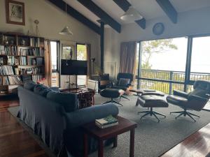 Hawkesview