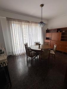 Amplio depto de 2 habitaciones céntrico muy buena ubicacion