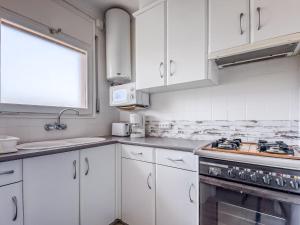 Apartment in Roses by the Beach