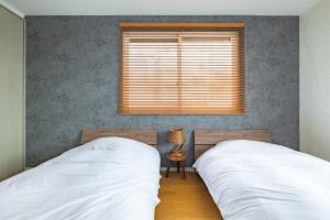 Karabiner House