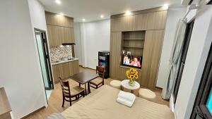 Era Apartment - Chùa Láng