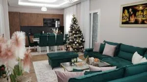 Golden view - Rrushkull