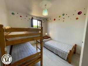 Maisons de vacances Charmant gite 6 pers. a Jard-sur-Mer, proche plage et Velodyssee - FR-1-426-568 : photos des chambres