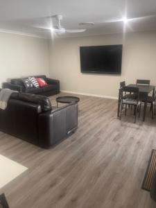 luxury on the hill-2min albury cbd