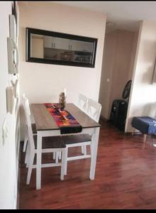 Departamento 2 dormitorios 2 baños cercano Aeropuerto estación metro y clínicas