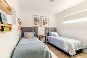 Artist retreat with HUGE entertaining balcony