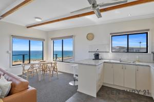 See-Sea House - Sellicks Beach - C21 SouthCoast Holidays