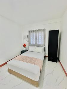 The Gurons Residences