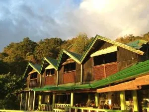 Liberty's Lodge and Diving - Apo Island - Dapitan