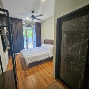 Sastred villa Muslim Only