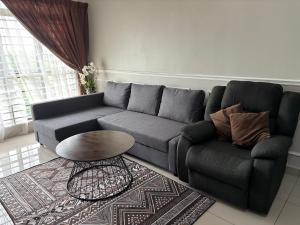 Omma Homestay Putrajaya, P17, Fully Air-Conditioned