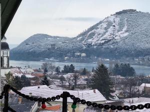 V4 Kilátóterasz Apartmanok Emelet