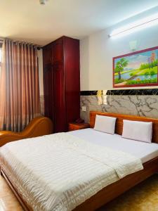 Thùy Dương 2 Hotel Chỉ 2 Phút tới sân bay TÂN SƠN NHÂT-có chỗ đậu xe hơi 4-7-12-50 chỗ