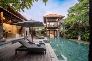 Villa De Suma - Fully Staffed Luxury Villa, Central Seminyak, walk to the beach