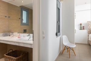 Villa Rocabella with heated pool & jacuzzi in Lindos