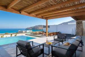 Villa Rocabella with heated pool & jacuzzi in Lindos