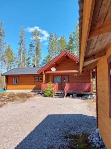 The cabin by the river