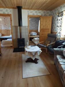 The cabin by the river