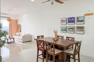 Sunset Ark Condo near Lake Garden with WiFi Netflix - Kampong Salak