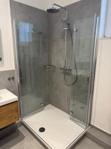 RE 2 modernes und zentral gelegenes Apartment