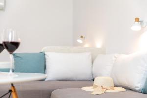 Depis place and apartments